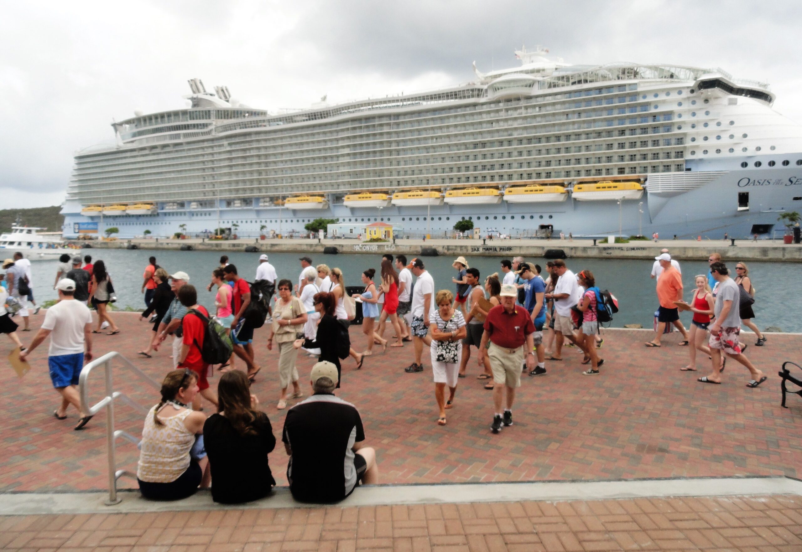 st-thomas-crown-bay-royal-caribbean-cruise-ship